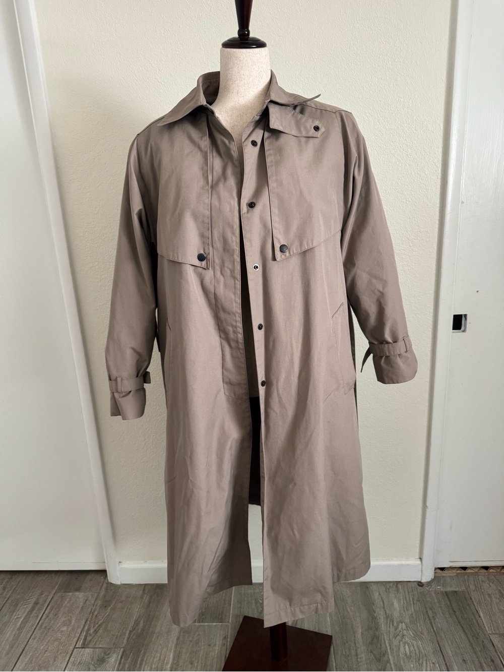 Vintage 1980s London Towne Taupe Trench Coat